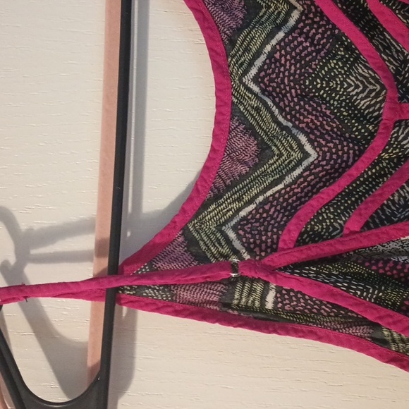 Shirt - Picture 4 of 4